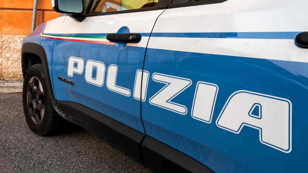 Rimini omicidio indagini donna coltellate